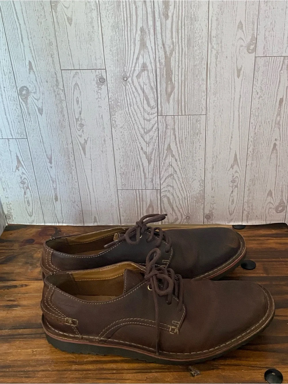 Clarks Brown Leather Lace-Up Derby Shoes